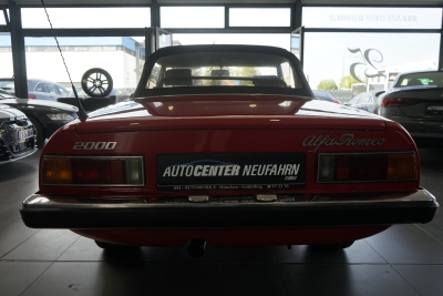 Alfa Romeo Spider 2000 Veloce Fastback + 5 GANG+LEDER+RADIO