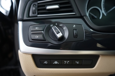 BMW 520d HEAD UP+NAVI+PDC+KLIMA+PANO+TEMPOMAT+