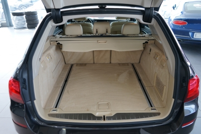 BMW 520d HEAD UP+NAVI+PDC+KLIMA+PANO+TEMPOMAT+