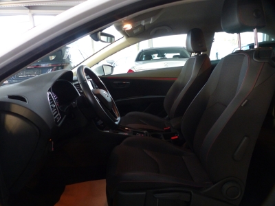 Seat Leon FR DSG+Navi+Shzg+PDC+Carplay+Teilleder+1.Hd