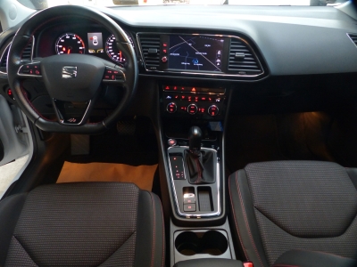 Seat Leon FR DSG+Navi+Shzg+PDC+Carplay+Teilleder+1.Hd