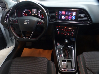 Seat Leon FR DSG+Navi+Shzg+PDC+Carplay+Teilleder+1.Hd