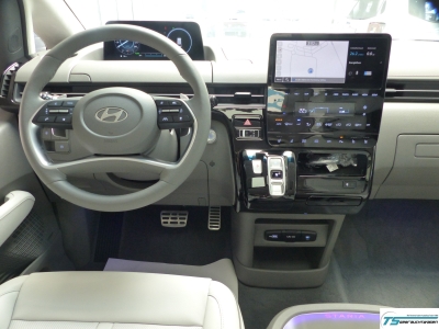Hyundai STARIA 1.6 T-GDi HEV 7Sitz+Leder+ACC+360Cam+Pano