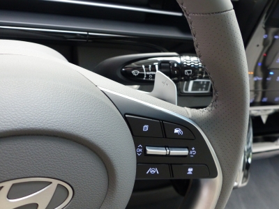 Hyundai STARIA 1.6 T-GDi HEV 7Sitz+Leder+ACC+360Cam+Pano