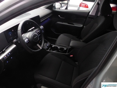 Hyundai KONA 1.6 GDI Navi+ACC+ElHeck+Shzg+Lhzg+Cam+SmKey