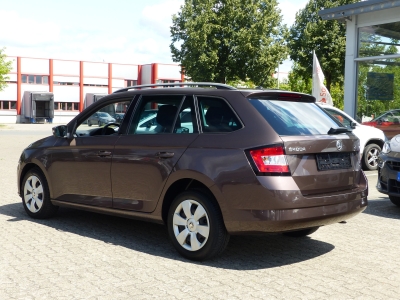 Skoda Fabia Style Klima+Shzg+PDC+BT+TÜV&Inspektion neu