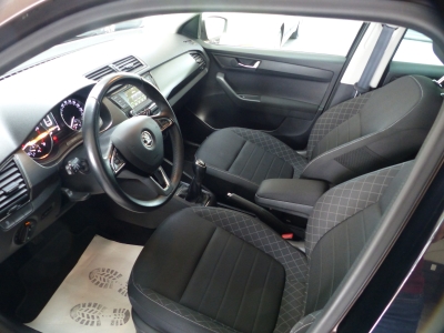 Skoda Fabia Style Klima+Shzg+PDC+BT+TÜV&Inspektion neu