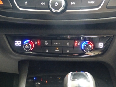 Opel Insignia Grand Sport Innovation 4x4 LED+Bose+PDC
