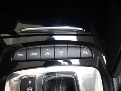 Opel Insignia Grand Sport Innovation 4x4 LED+Bose+PDC