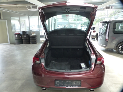 Opel Insignia Grand Sport Innovation 4x4 LED+Bose+PDC