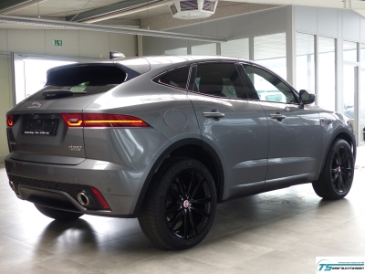 Jaguar E-Pace Chequered Flag AWD Black Pack+Panod+ACC 