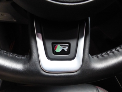 Jaguar E-Pace Chequered Flag AWD Black Pack+Panod+ACC 