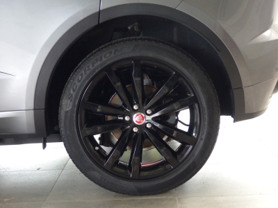 Jaguar E-Pace Chequered Flag AWD Black Pack+Panod+ACC 
