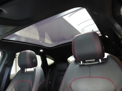 Jaguar E-Pace Chequered Flag AWD Black Pack+Panod+ACC 