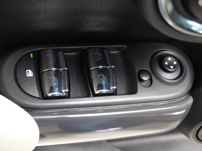 MINI Cooper Chili LED+Glas-SHD+Klimaautom.+PDC+Shzg