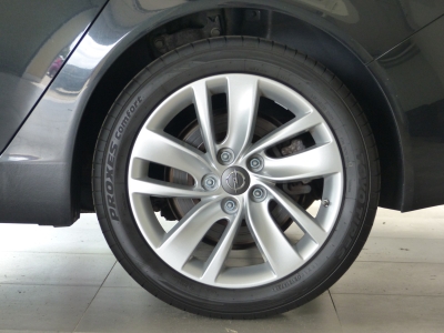 Opel Insignia Innovation Navi+BiXenon+Lhzg+Cam+Alu18