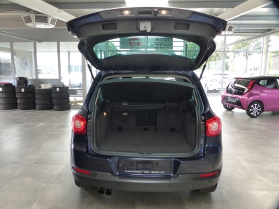 VW Tiguan Team 4Motion AHK+PDC+Kamera+BT+Shzg+Tempo