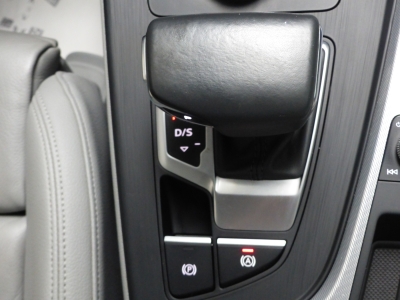 Audi A5 sport AHK+Navi+Leder+PDC+Bi-Xenon+DAB+Shzg