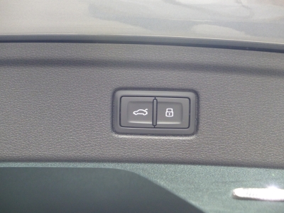 Audi A5 sport AHK+Navi+Leder+PDC+Bi-Xenon+DAB+Shzg