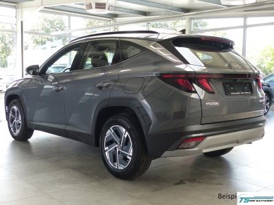 Hyundai TUCSON 1.6 2WD Navi+Shzg+Lhzg+SmartKey+Cam+Alu17