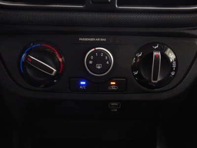 Hyundai i10 Select Klima+Shzg+beh.Lkrd+PDC+BT+Spur+Allw.