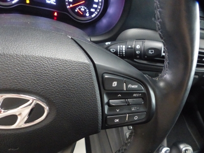 Hyundai i10 Select Klima+Shzg+beh.Lkrd+PDC+BT+Spur+Allw.