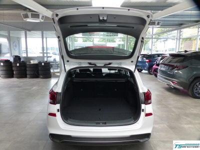 Hyundai i30 Kombi 1.0 T-GDI ACC+Lhzg+Shzg+Navi+Totw+Alu16