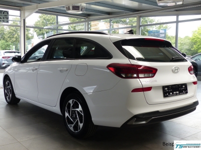 Hyundai i30 Kombi 1.0 T-GDI ACC+Lhzg+Shzg+Navi+Totw+Alu16