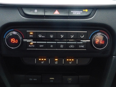 Kia Cee'd 1.5 T-GDI AT Navi+Lhzg+Shzg+Cam+AppConnect