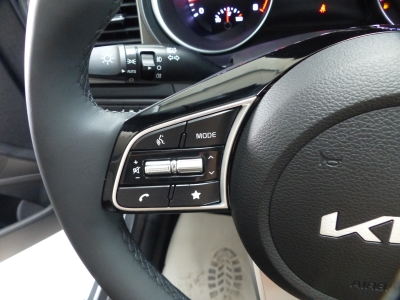 Kia Cee'd 1.5 T-GDI AT Navi+Lhzg+Shzg+Cam+AppConnect