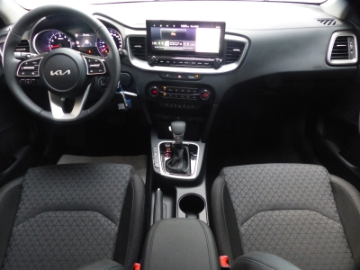 Kia Cee'd 1.5 T-GDI AT Navi+Lhzg+Shzg+Cam+AppConnect