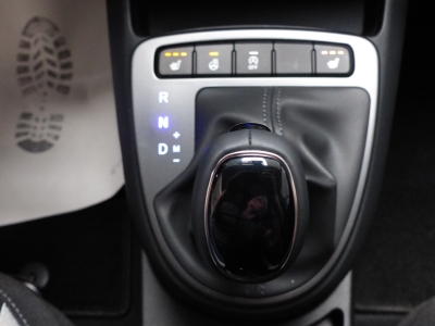 Hyundai i10 1.0 Navi+Shzg+Lhzg+Alu15+Tempomat+Cam+PDC