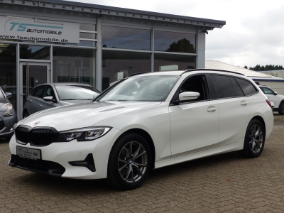 BMW 320 d xD Sport Line AHK+Standh+LED+PDC+Navi+Shzg
