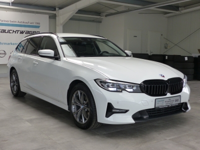 BMW 320 d xD Sport Line AHK+Standh+LED+PDC+Navi+Shzg