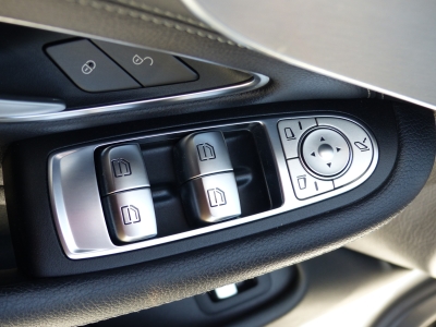 Mercedes-Benz C 250 AMG LED+AHK+Leder+ACC+AIRSCARF+AIRCAP+Navi