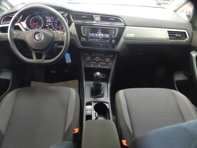 VW Touran Trendline 7-Sitzer+AHK+Navi+PDC+3xKlima