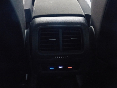 VW Touran Trendline 7-Sitzer+AHK+Navi+PDC+3xKlima
