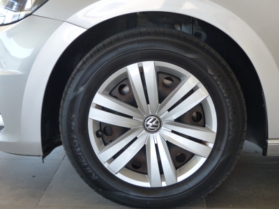 VW Touran Trendline 7-Sitzer+AHK+Navi+PDC+3xKlima