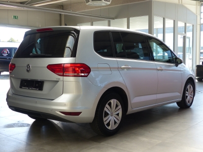 VW Touran Trendline 7-Sitzer+AHK+Navi+PDC+3xKlima