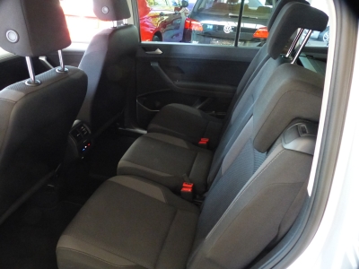 VW Touran Trendline 7-Sitzer+AHK+Navi+PDC+3xKlima