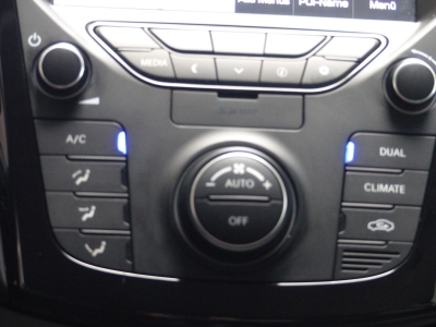 Hyundai i40 blue Trend Navi+PDC+Shzg+Kamera+erst 60tkm