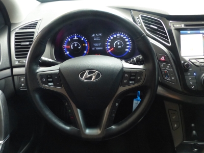 Hyundai i40 blue Trend Navi+PDC+Shzg+Kamera+erst 60tkm