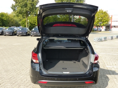 Hyundai i40 blue Trend Navi+PDC+Shzg+Kamera+erst 60tkm