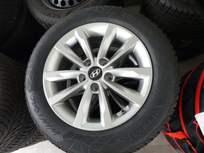 Hyundai i40 blue Trend Navi+PDC+Shzg+Kamera+erst 60tkm