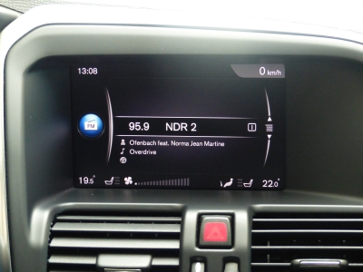 Volvo XC60 Momentum AWD AHK+Standh+Totw+Kamera+Lkrdhzg