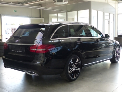 Mercedes-Benz C 300 de T Avantgarde LED+Kamera+el.Heckkl+Totw.