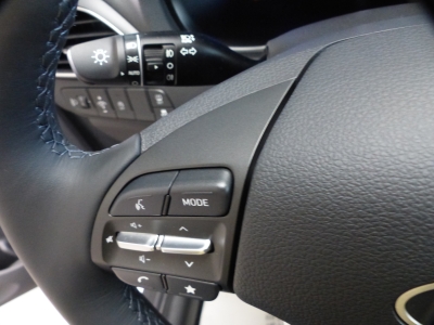 Hyundai i30 Kombi 1,5 GDI 6MT Navi+PDC v&h+RFK+LED+ALU