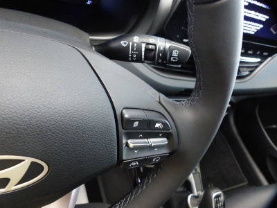 Hyundai i30 Kombi 1,5 GDI 6MT Navi+PDC v&h+RFK+LED+ALU