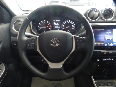 Suzuki Vitara Comfort+ 4x4 T.Leder+Shzg+ACC+Cam+Keyless