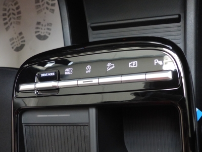 Hyundai TUCSON 1,6 T-GDi 2WD 48V DCT Pano+ACC+Navi+LED